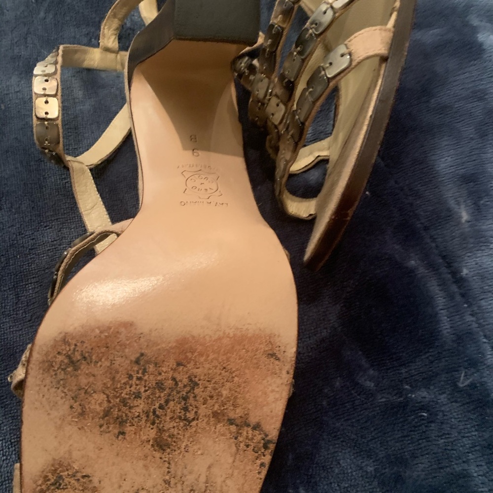 Heels - Picture 5 of 8